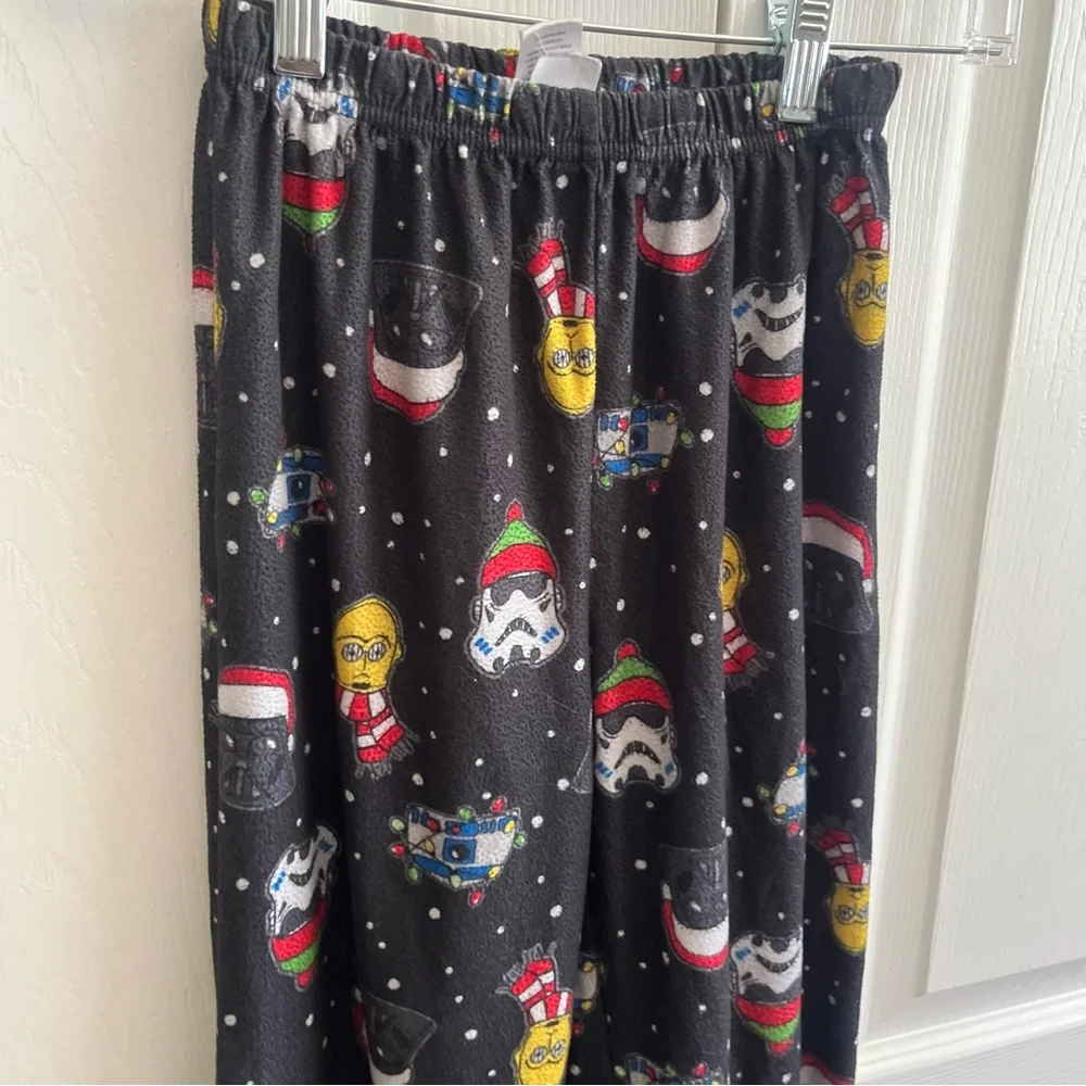 5 for $25! Star Wars Christmas Black and Red Fleece Pajama Top